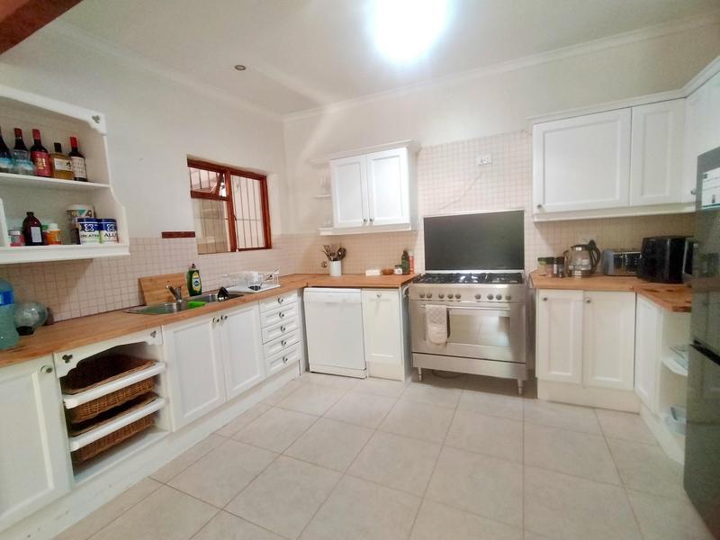 2 Bedroom Property for Sale in Hout Bay Western Cape